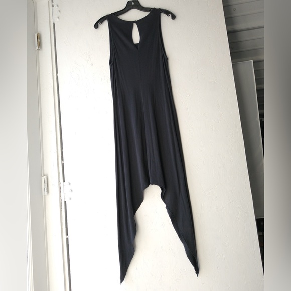 Pair of Drapy Dresses - Picture 6 of 12